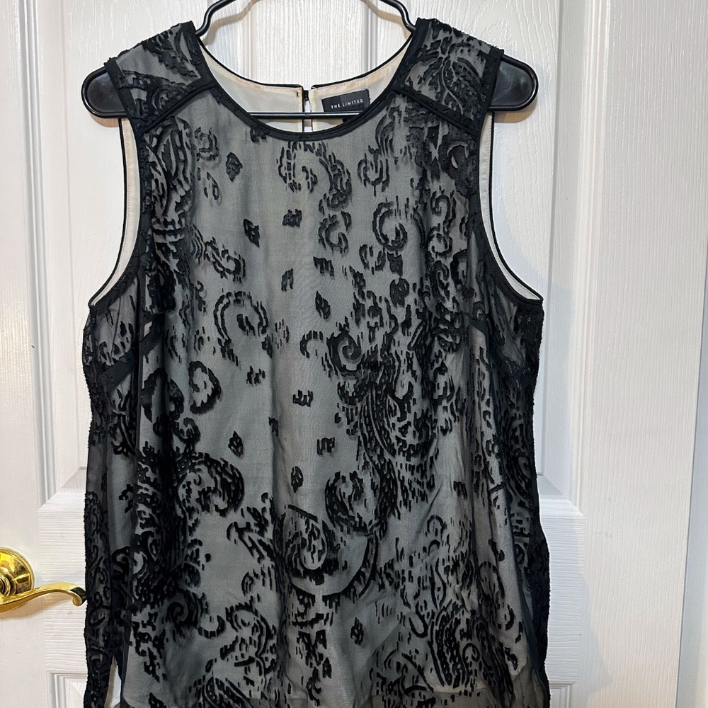 The Limited Large Sleeveless Black Lace Over Cream Shell - Picture 5 of 5